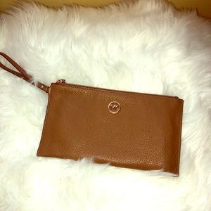 Like new Michael kors wristlet